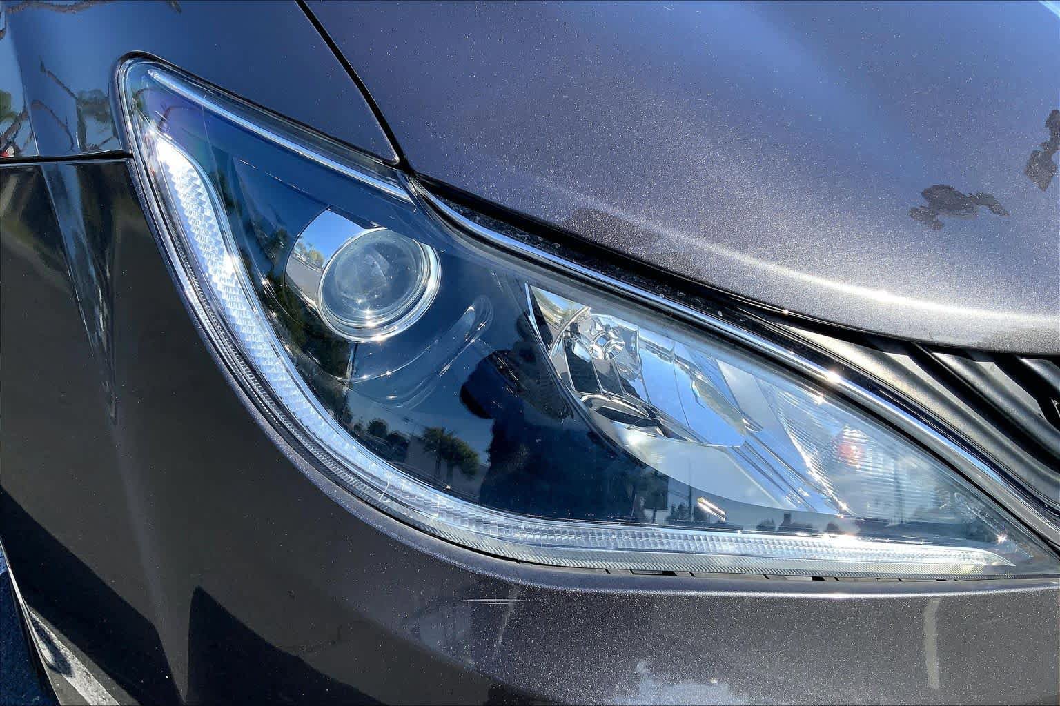 Used 2019 Chrysler Pacifica Limited w/ Advanced Safetytec Group FWD image 27