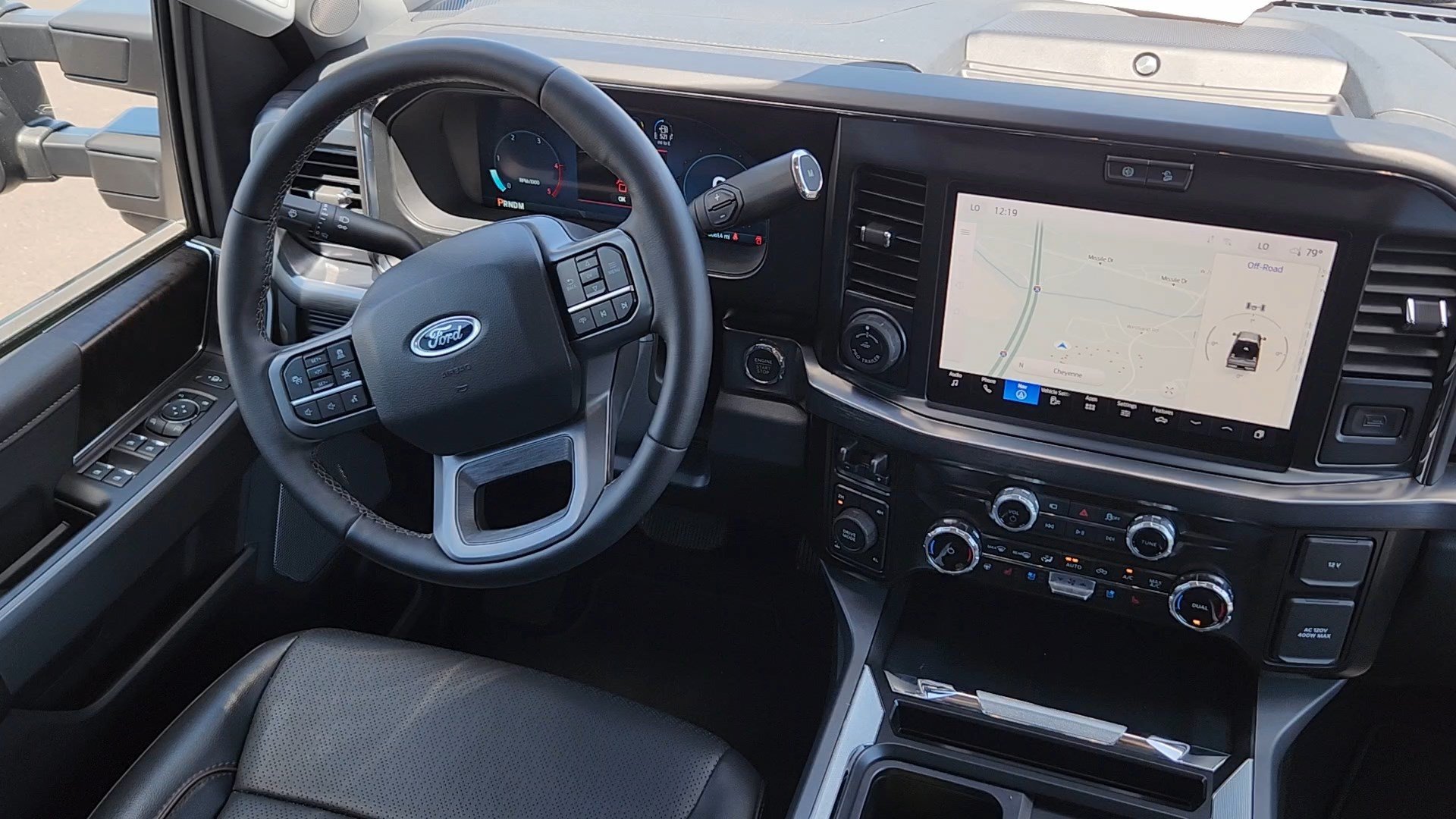 Certified 2025 Ford F250 Lariat w/ Lariat Ultimate Package AWD/4WD image 6