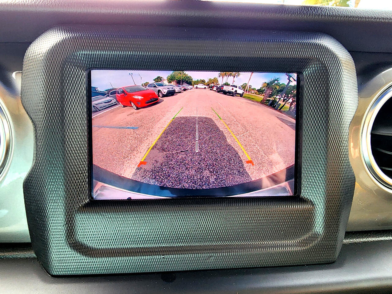 Used 2021 Jeep Wrangler Unlimited Sahara image 20