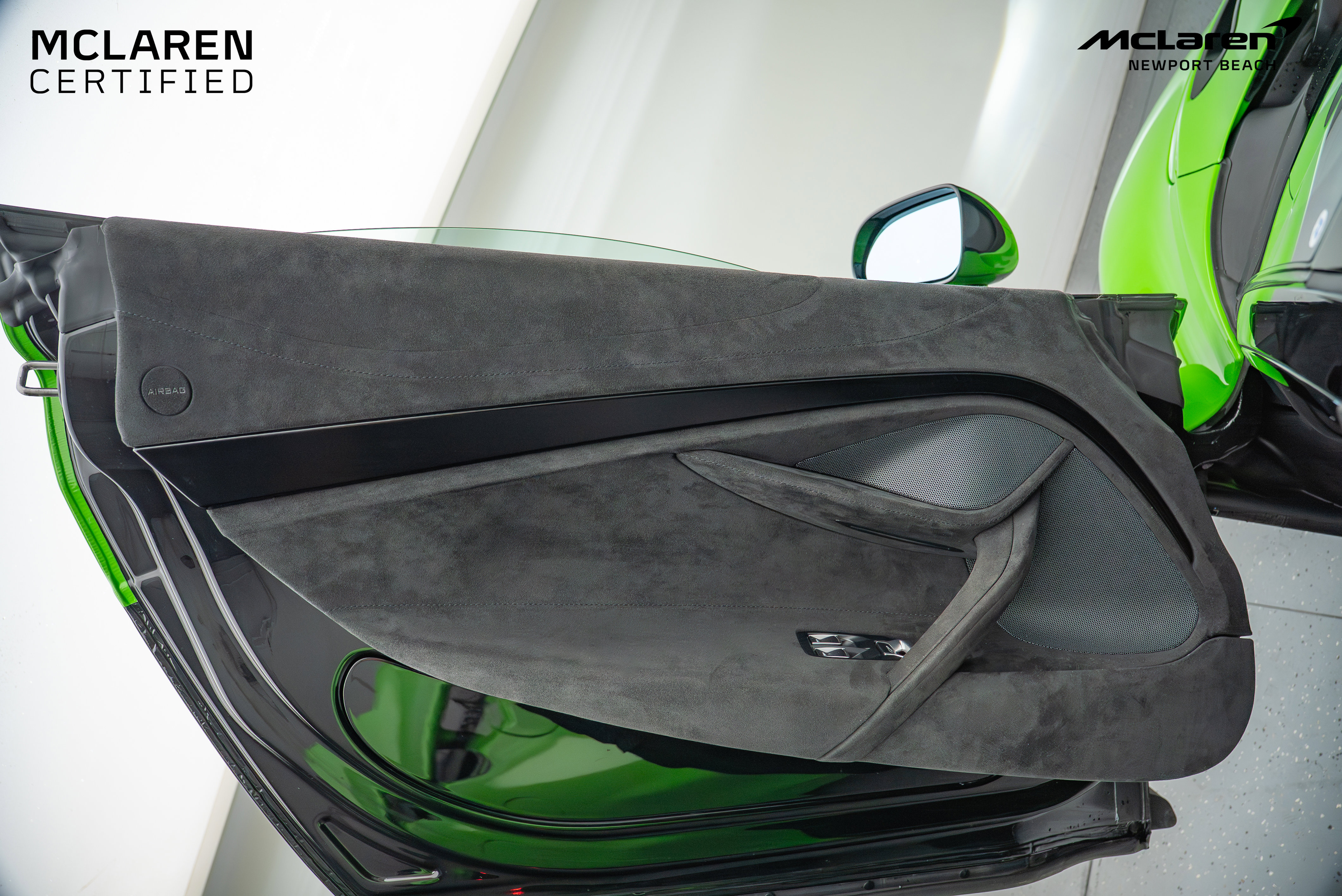 Used 2024 McLaren 750S Spider image 37