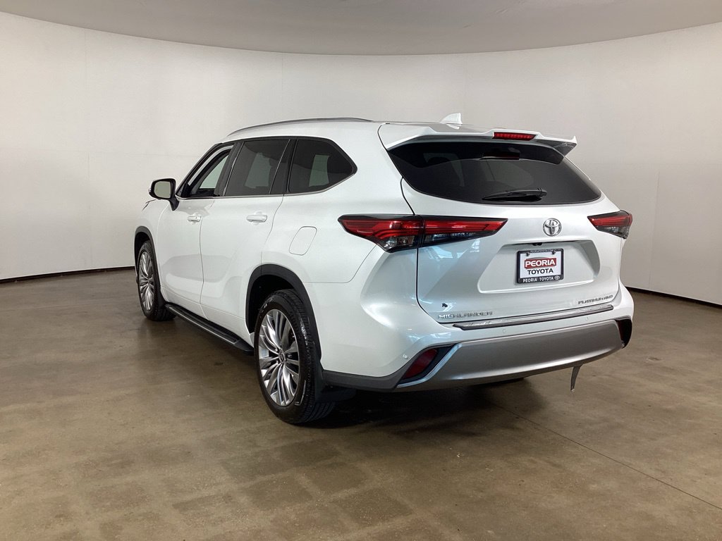 Used 2023 Toyota Highlander Platinum AWD/4WD image 7