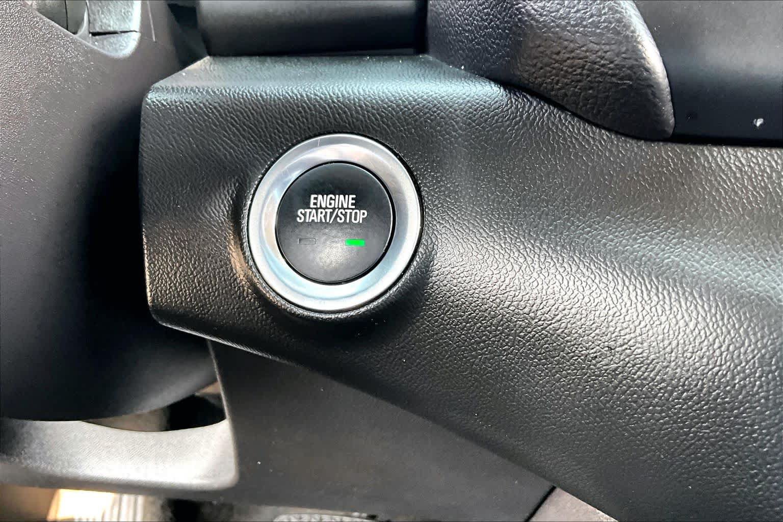 Used 2024 GMC Terrain SLT AWD/4WD image 35