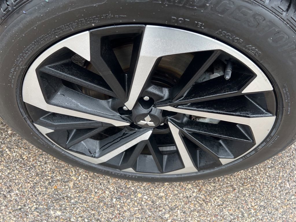 Used 2024 Mitsubishi Outlander SE image 40