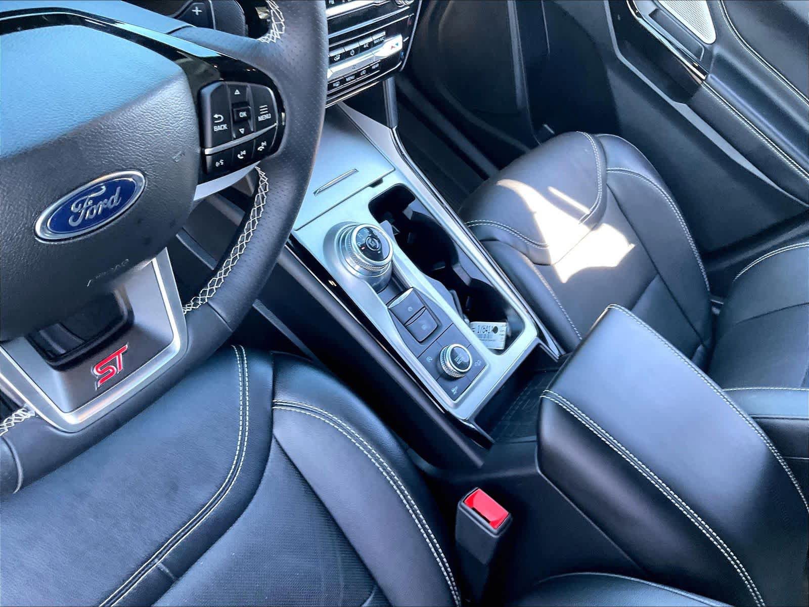 Used 2023 Ford Explorer ST w/ Equipment Group 401A image 18