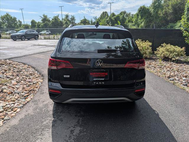 Certified 2023 Volkswagen Taos S FWD image 4