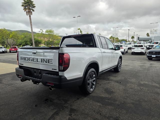 Used 2024 Honda Ridgeline Sport image 10