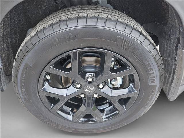 Used 2025 Toyota Corolla Cross LE FWD image 22