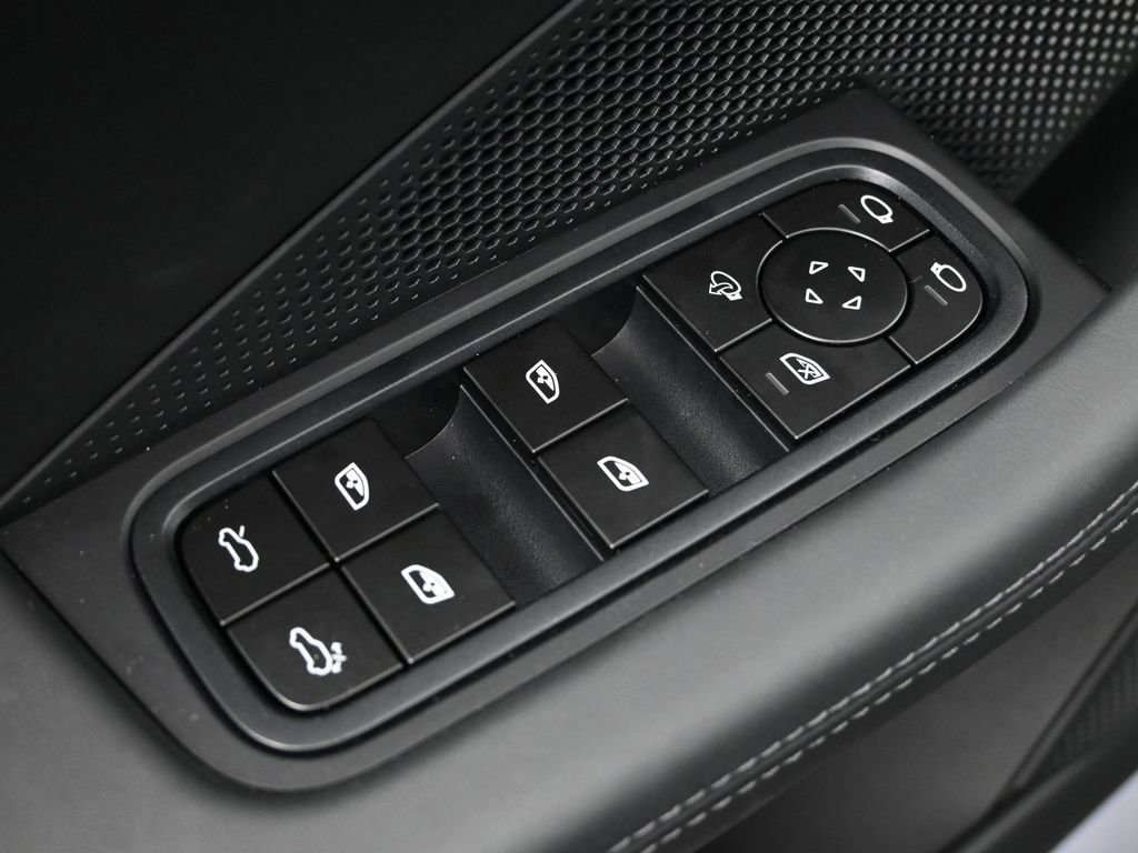 New 2026 Porsche Macan 4S Electric image 19