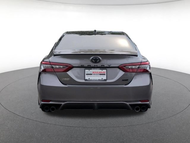 Used 2024 Toyota Camry XSE FWD image 4