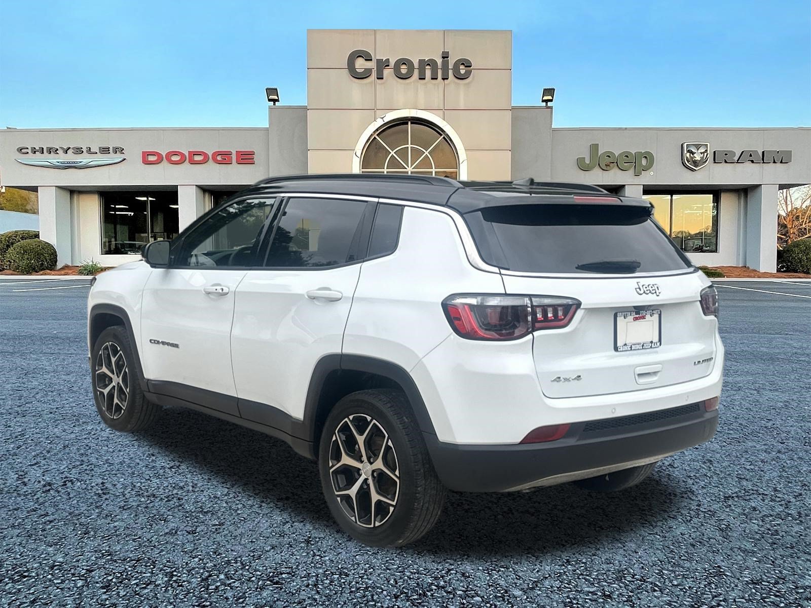 Used 2024 Jeep Compass Limited AWD/4WD image 5