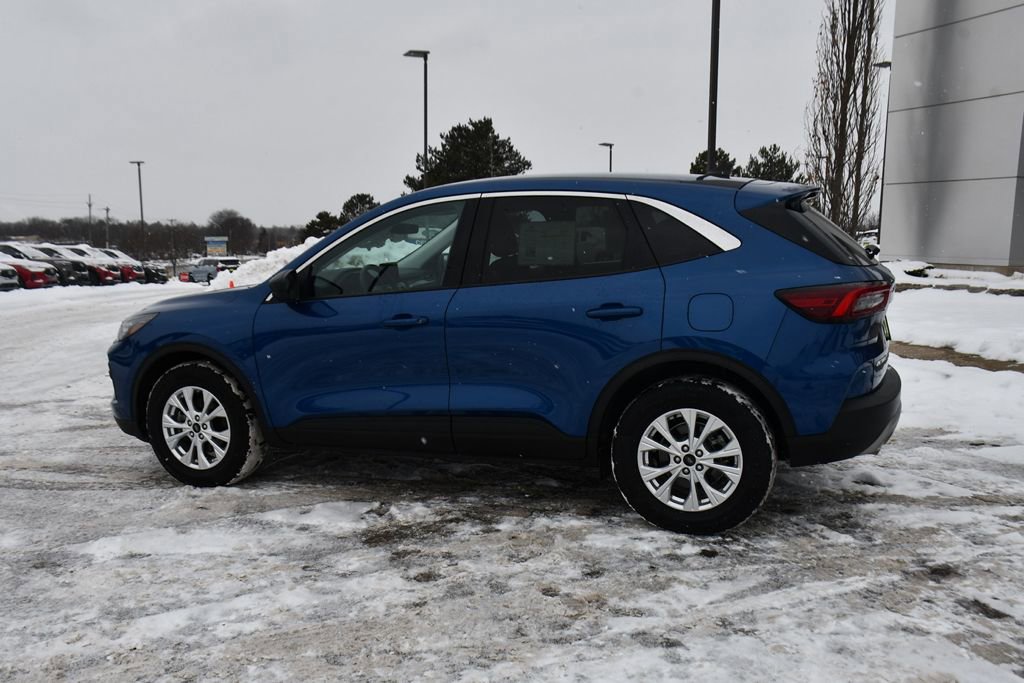 Used 2023 Ford Escape Active image 3