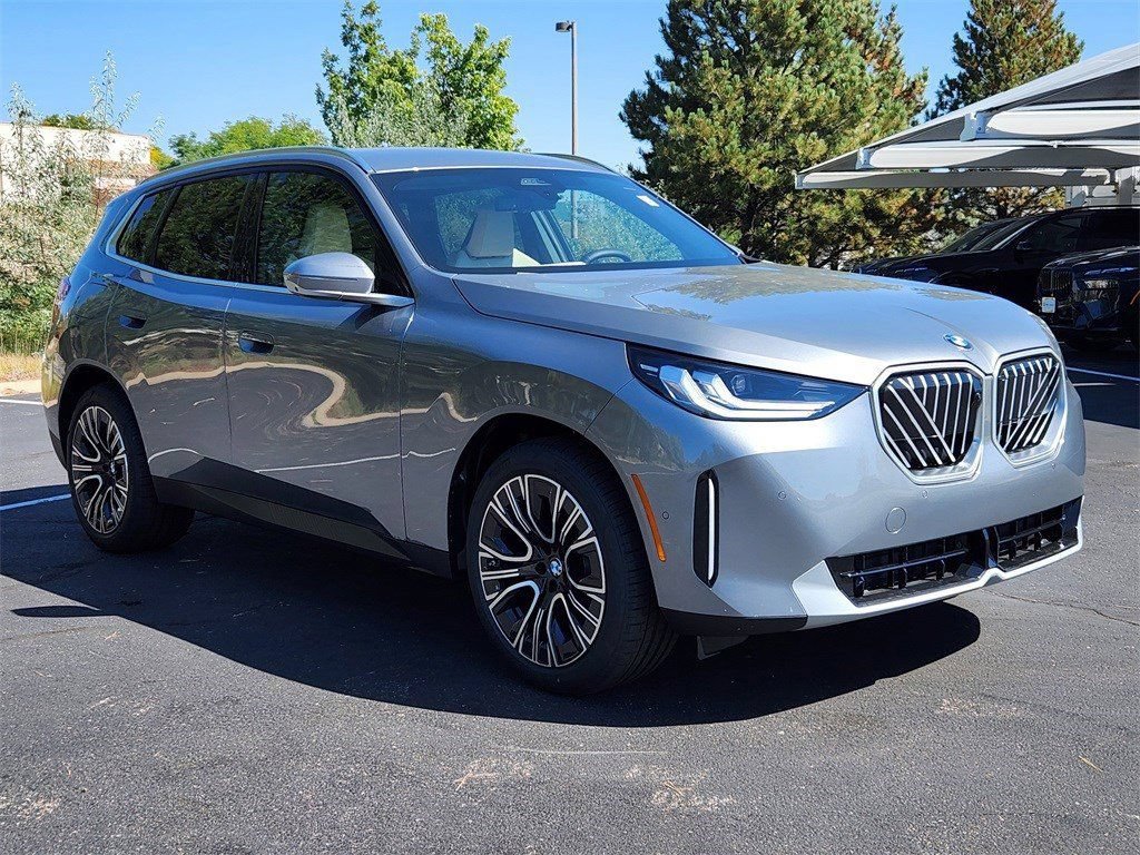 Used 2026 BMW X3 xDrive30i w/ Premium Package AWD/4WD image 5