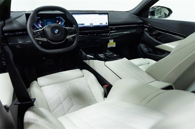 New 2026 BMW 530i xDrive w/ Premium Package image 22