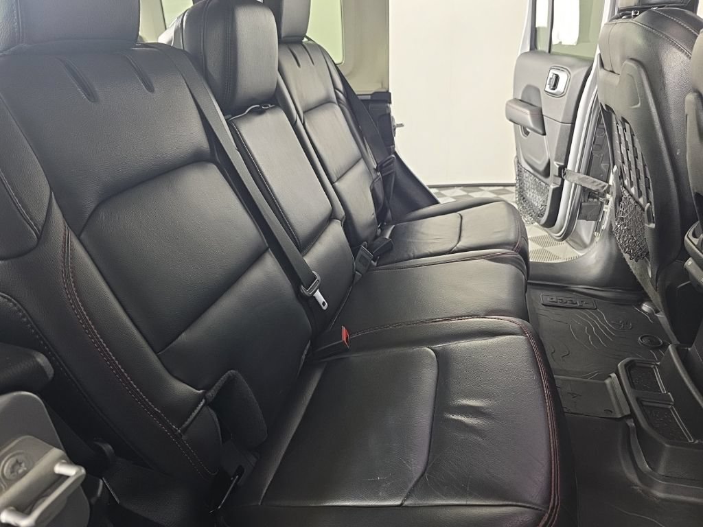Used 2021 Jeep Wrangler Unlimited Rubicon AWD/4WD image 39