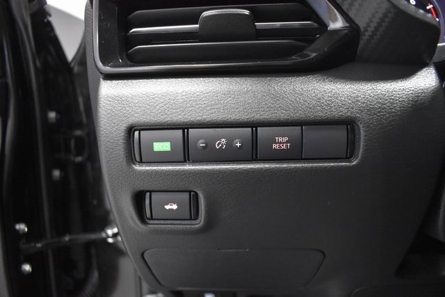 Certified 2023 Nissan Sentra SR image 18
