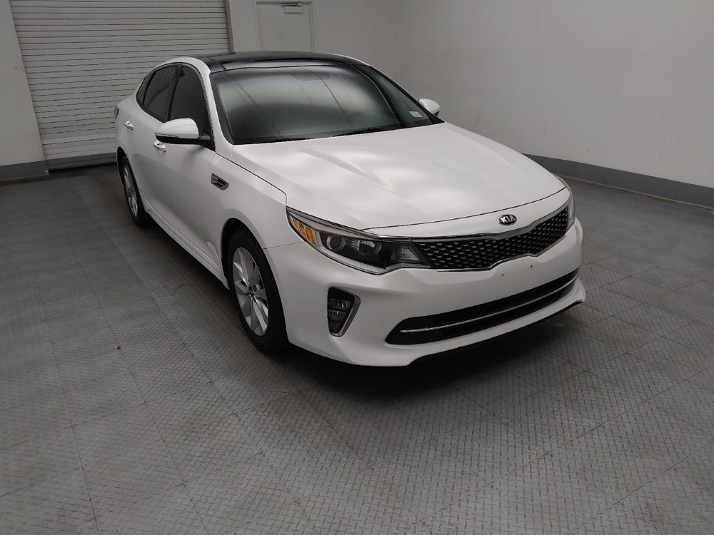 Used 2018 Kia Optima S w/ Panoramic Sunroof Package FWD image 13