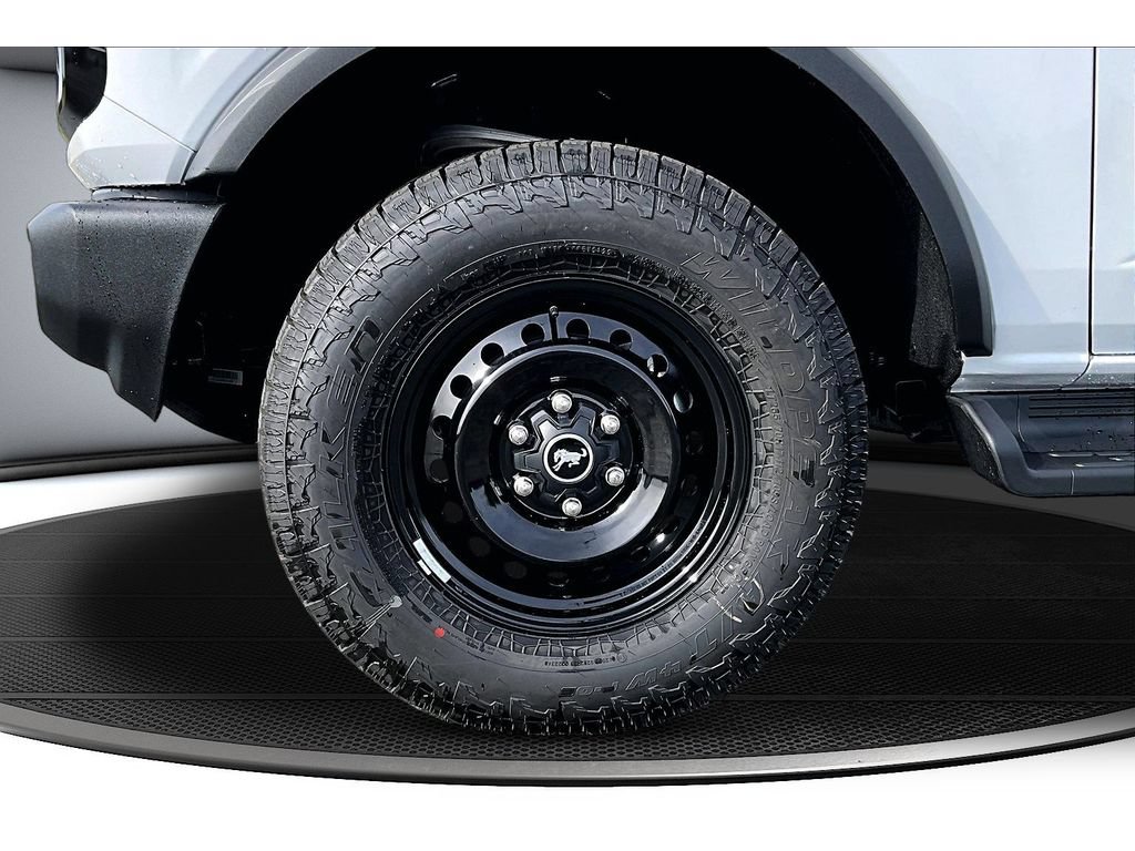 New 2026 Ford Bronco Outer Banks w/ Black Appearance Package AWD/4WD image 15