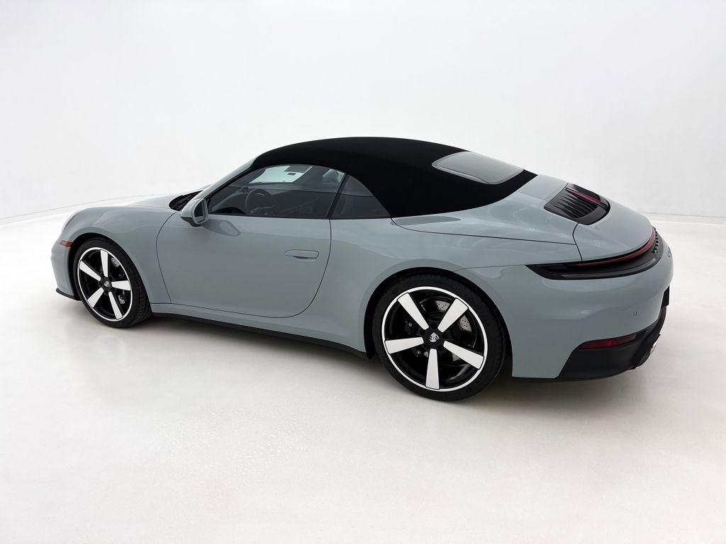 Used 2025 Porsche 911 Carrera image 10