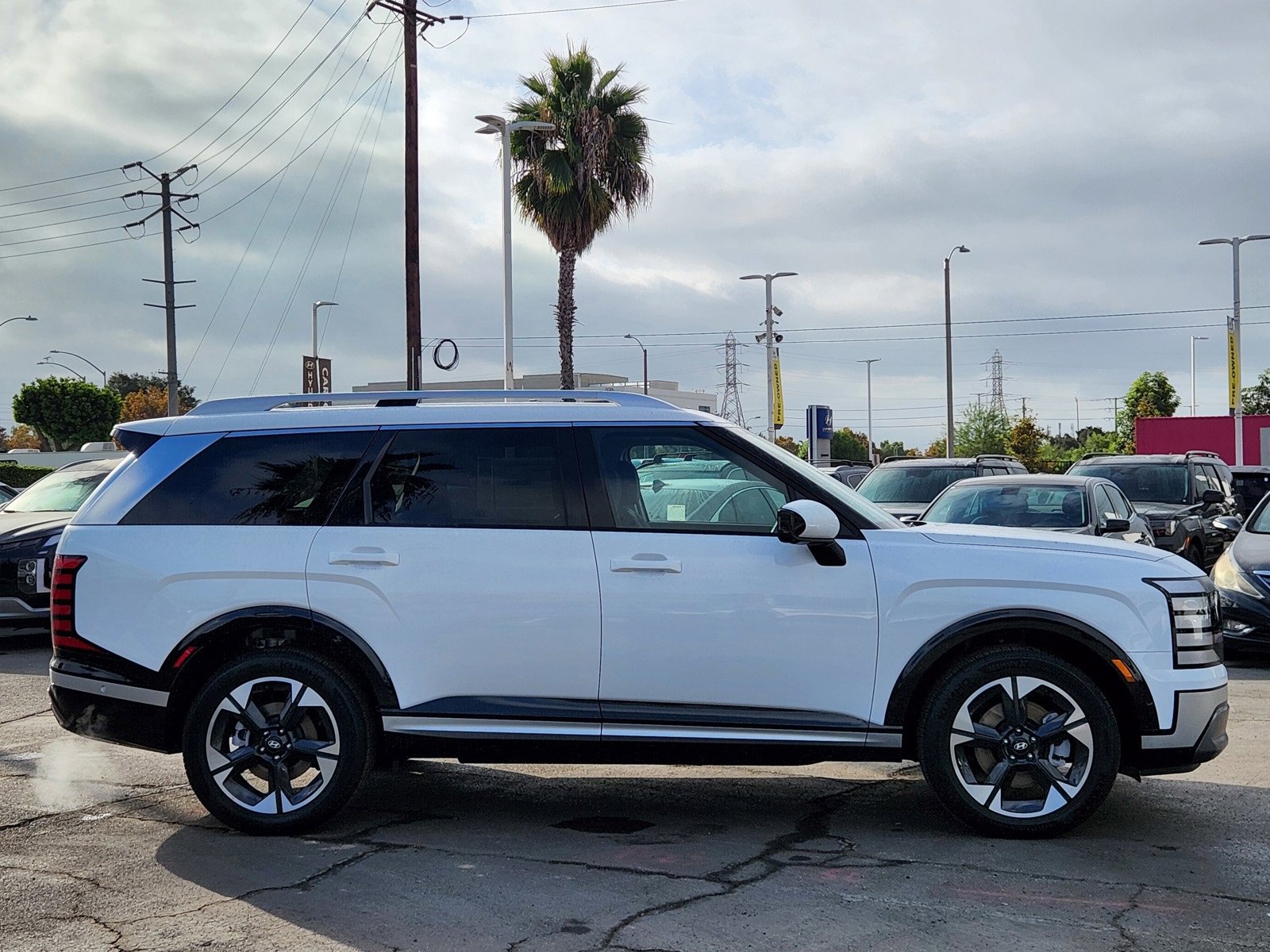 New 2026 Hyundai Palisade Limited image 8