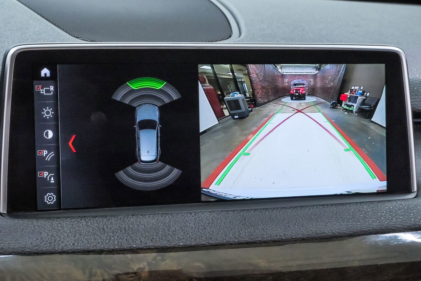 Used 2018 BMW X5 sDrive35i w/ M Sport Package image 24