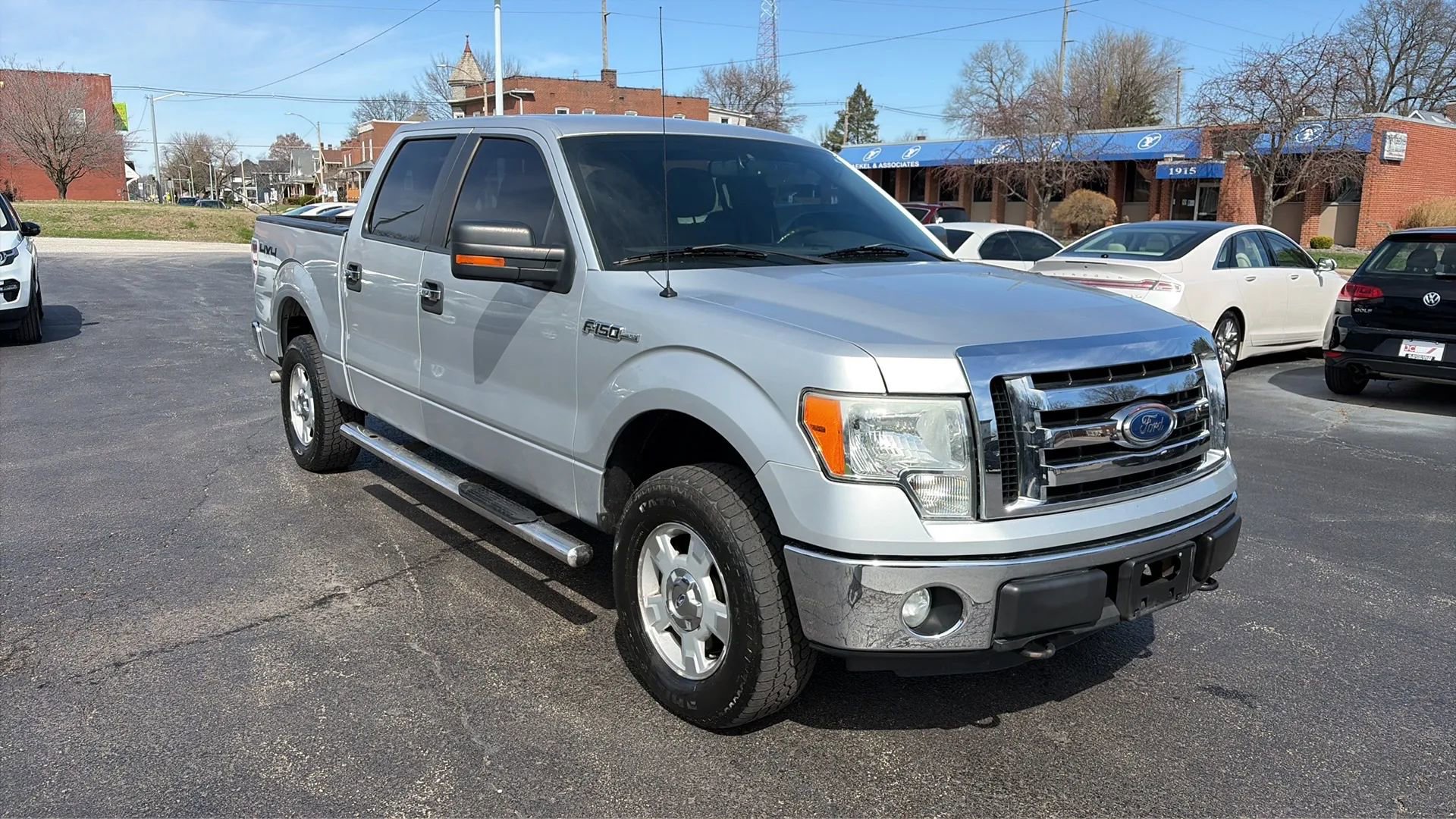 Used 2011 Ford F150 XLT w/ XLT Convenience Pkg image 3