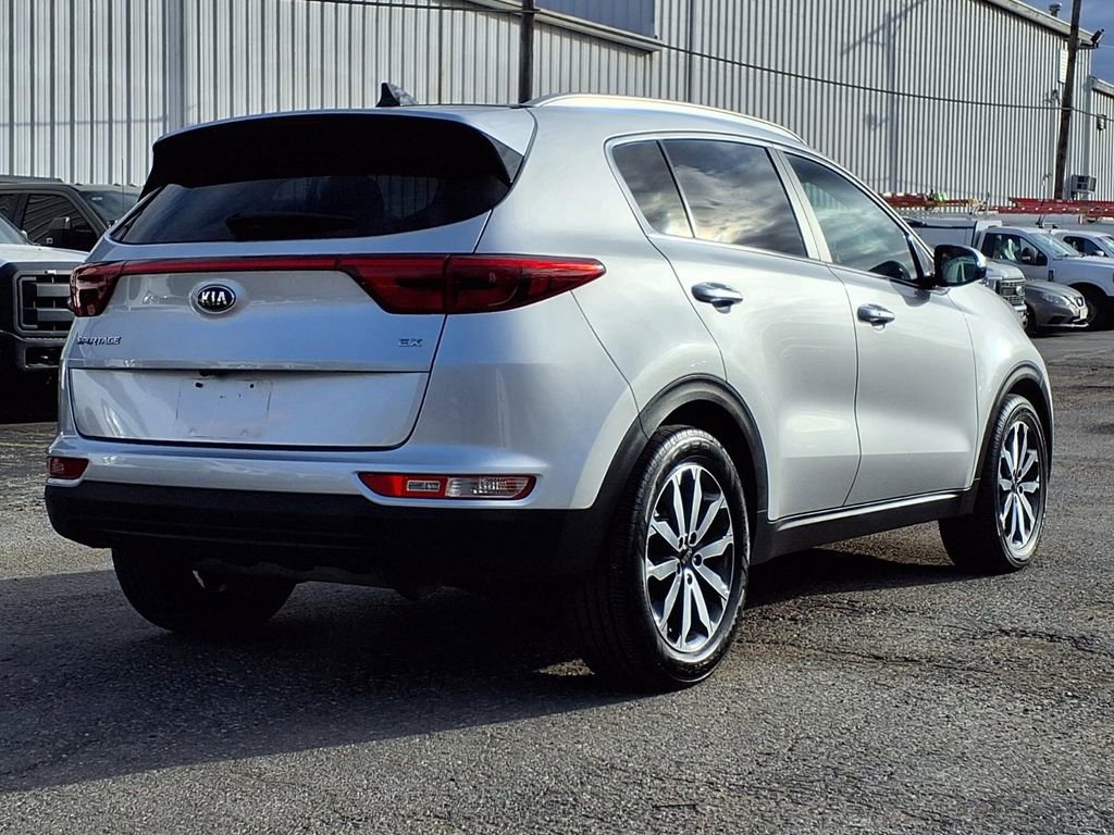 Used 2017 Kia Sportage EX w/ EX Premium Package image 3