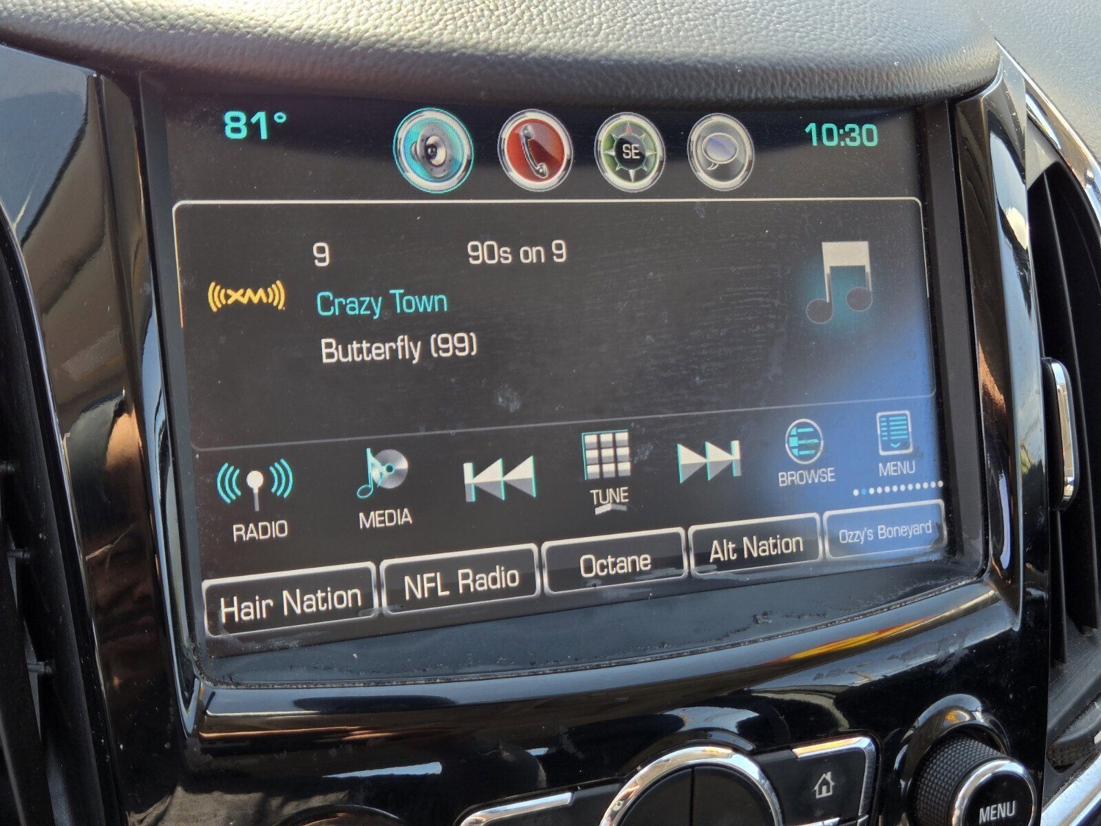 Used 2016 Chevrolet Cruze Premier FWD image 17