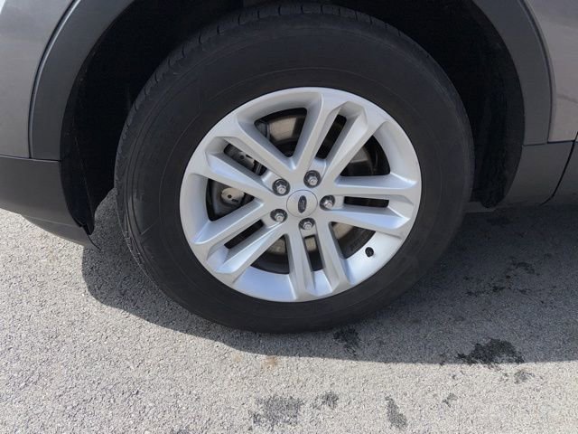 Used 2014 Ford Explorer XLT w/ Equipment Group 202A image 9