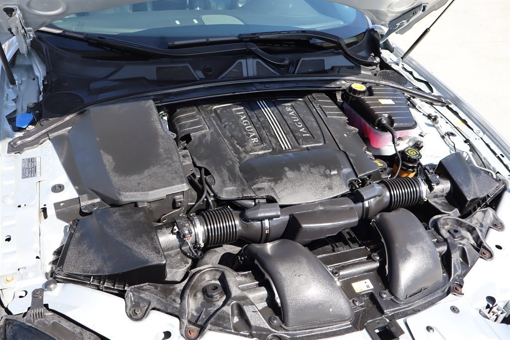 Used 2012 Jaguar XF RWD image 36