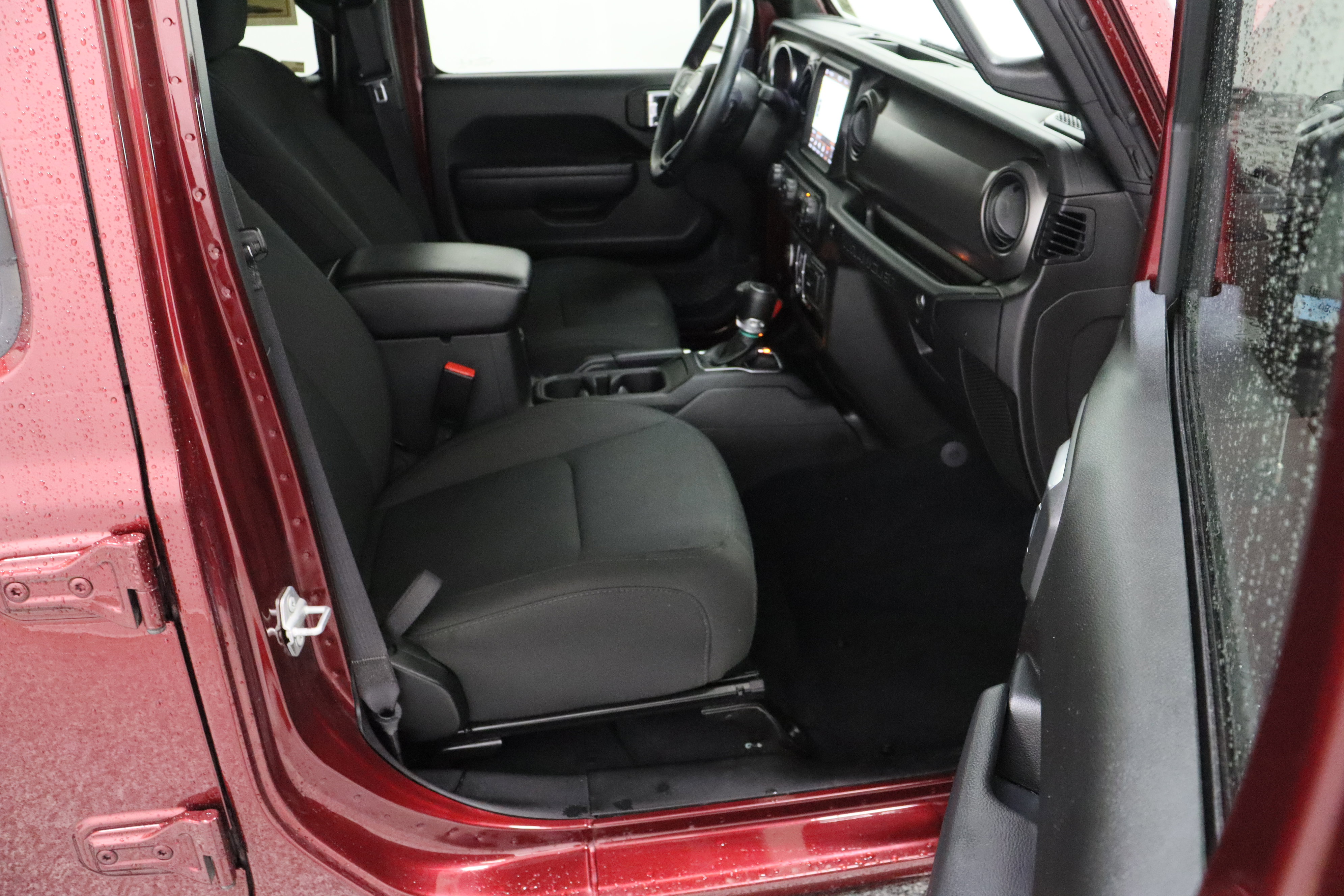 Used 2022 Jeep Wrangler Unlimited Sport w/ Sun And Sound Package AWD/4WD image 37