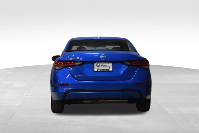 Used 2025 Nissan Sentra SV image 8