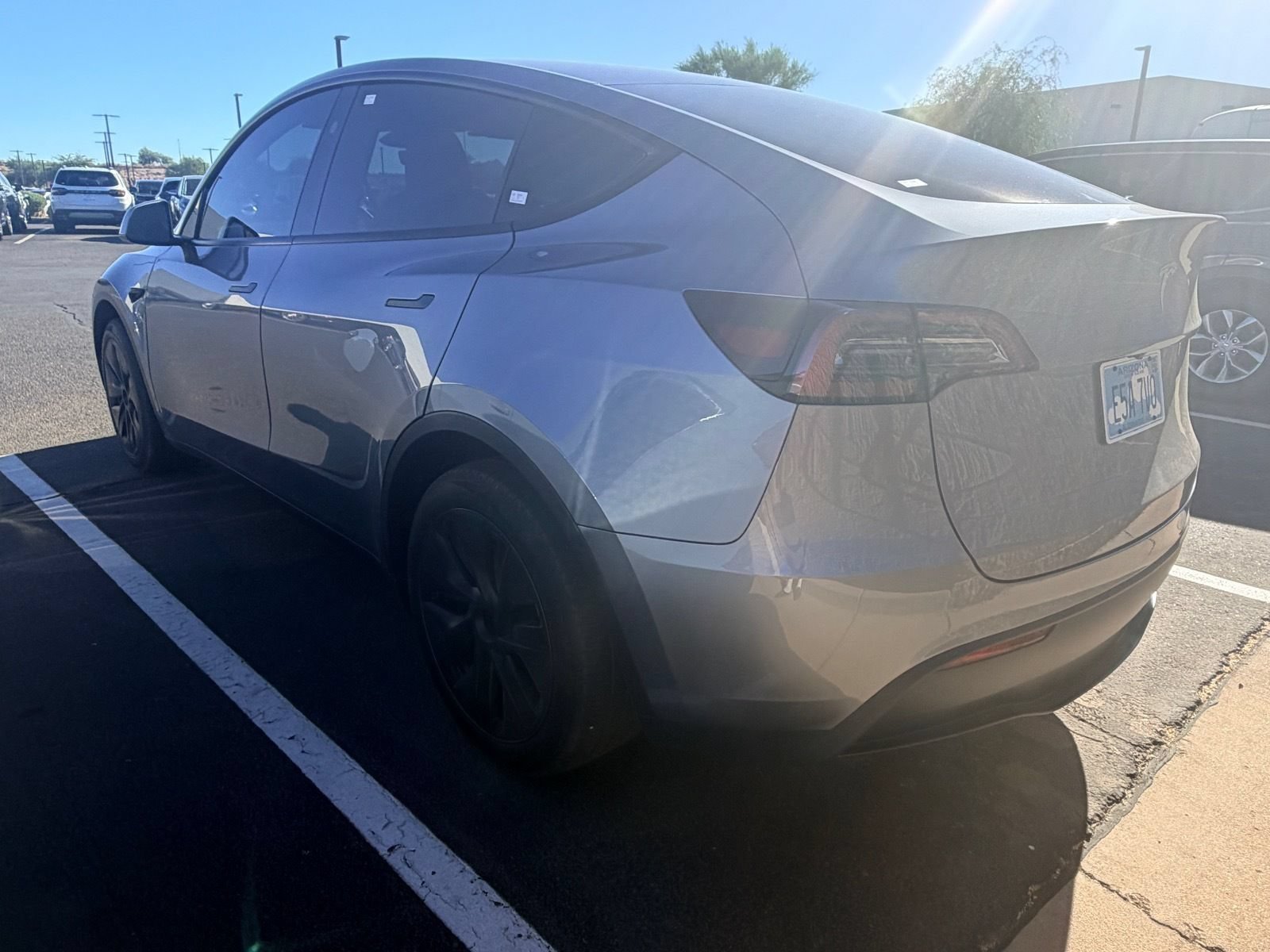 Used 2025 Tesla Model Y Long Range RWD image 3