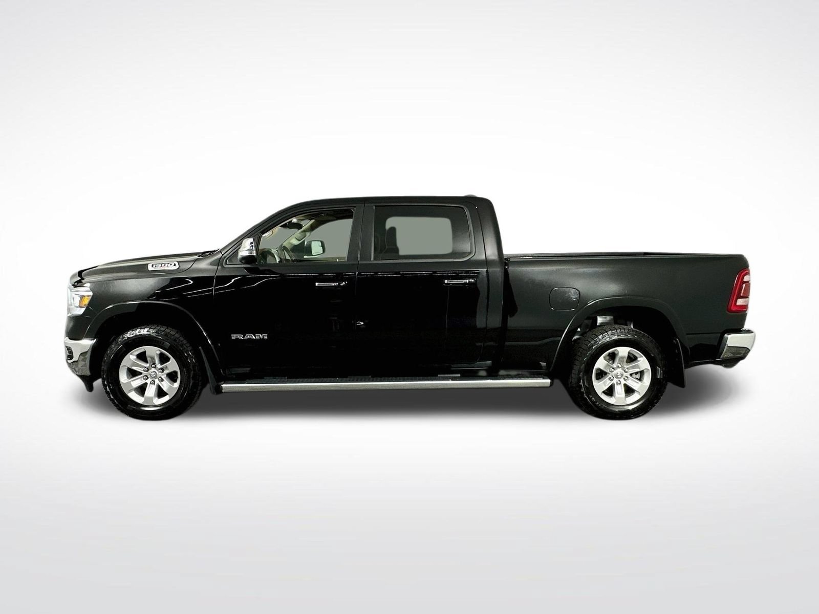 Used 2021 RAM 1500 Laramie AWD/4WD image 5