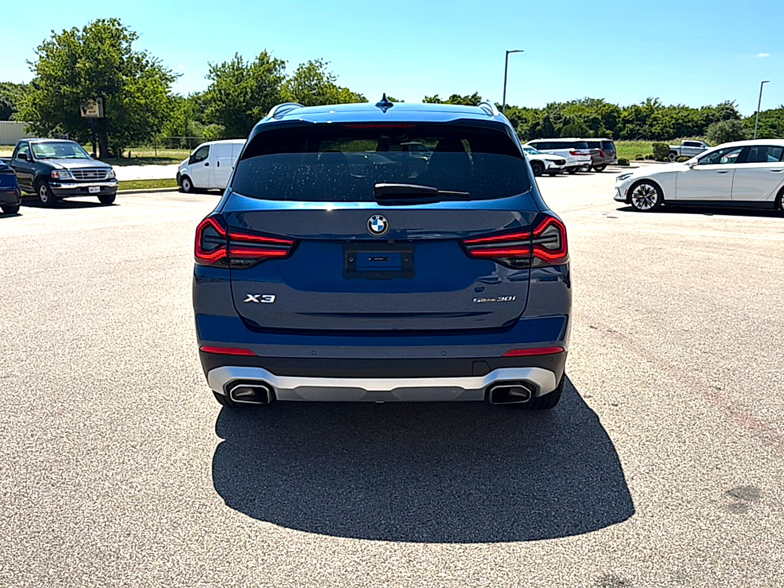 Used 2024 BMW X3 sDrive30i w/ Premium Package RWD image 6