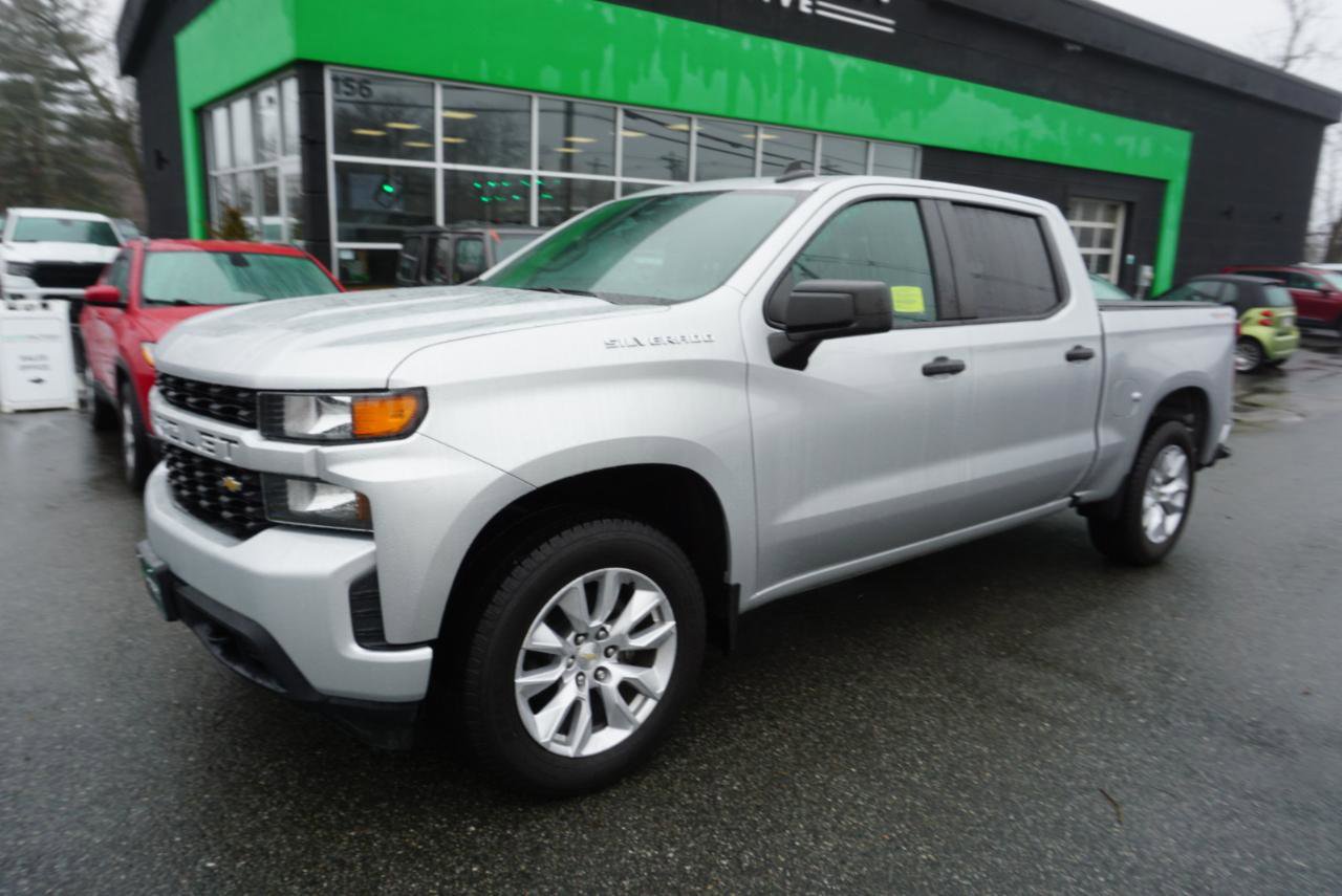Used 2021 Chevrolet Silverado 1500 Custom image 2
