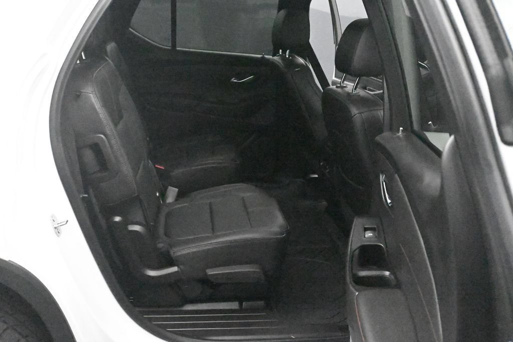 Certified 2023 Chevrolet Traverse RS w/ LPO, Floor Liner Package AWD/4WD image 12
