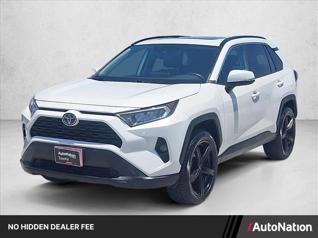 Used 2021 Toyota RAV4 XLE Premium FWD image 1