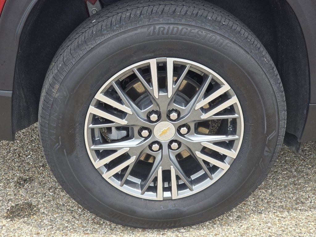 Used 2024 Chevrolet Traverse LT w/ LPO, Floor Liner Package AWD/4WD image 8