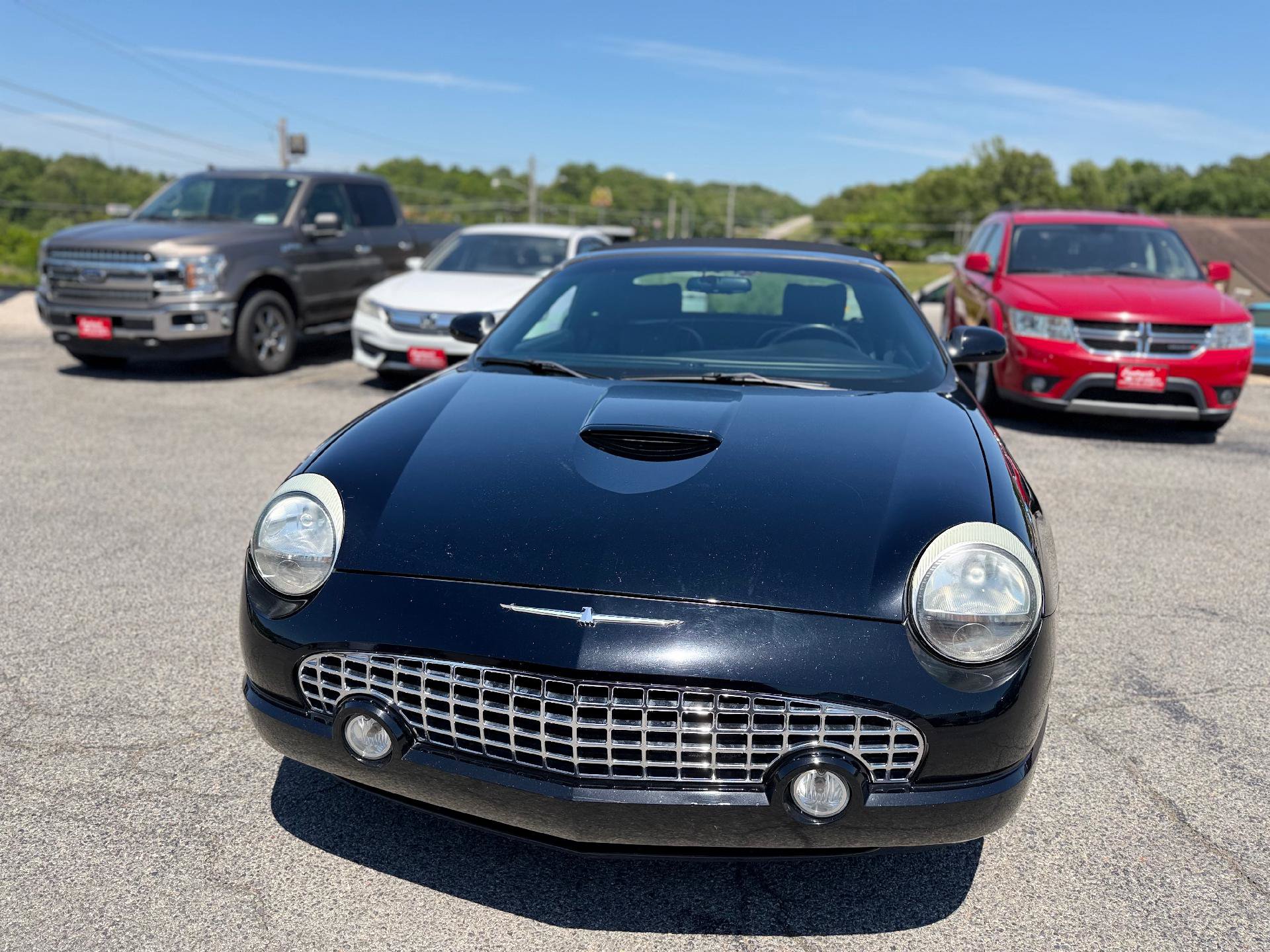 Used 2003 Ford Thunderbird RWD image 9
