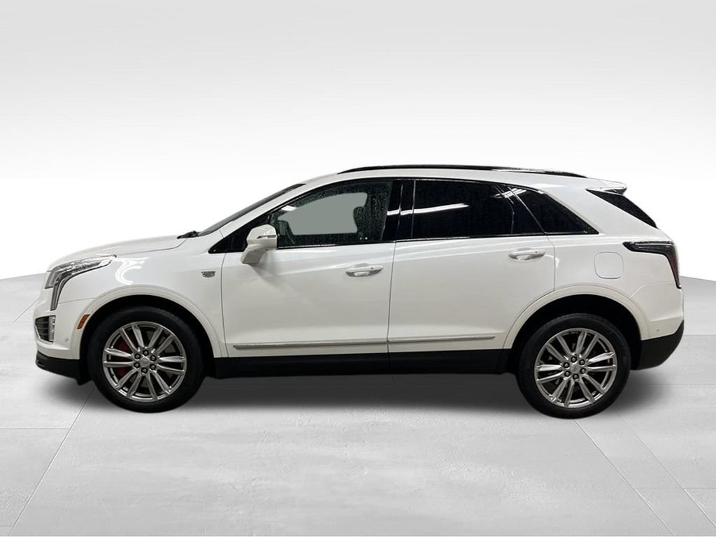 Certified 2023 Cadillac XT5 Sportv w/ Technology Package AWD/4WD image 5