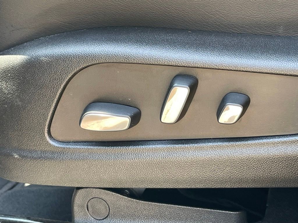 Certified 2024 Cadillac XT6 Premium Luxury w/ LPO, Floor Liner Package AWD/4WD image 30