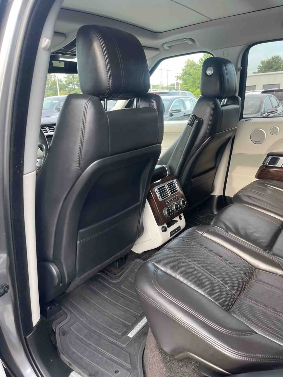 Used 2016 Land Rover Range Rover HSE image 13
