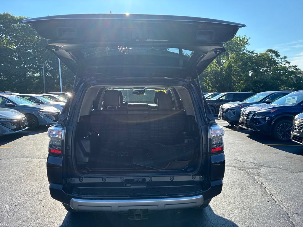 Used 2023 Toyota 4Runner TRD Off-Road Premium w/ Moonroof Package AWD/4WD image 13