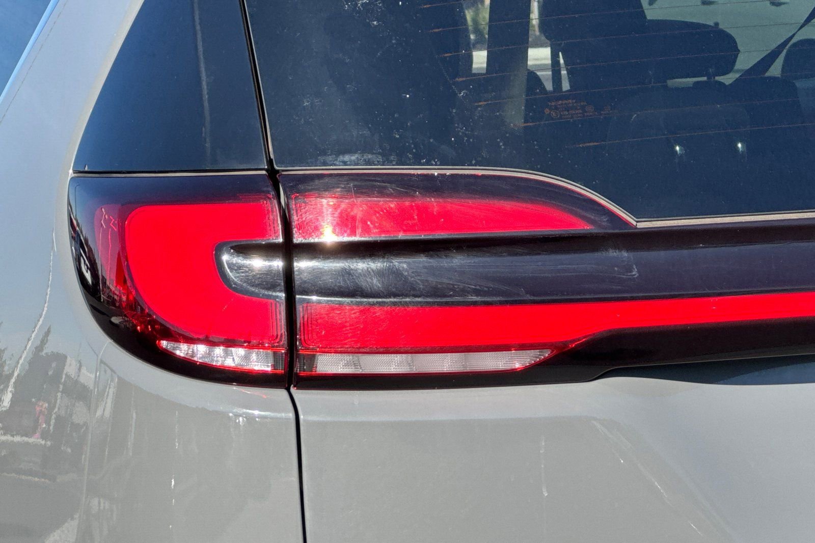 Used 2022 Chrysler Pacifica Touring-L image 44