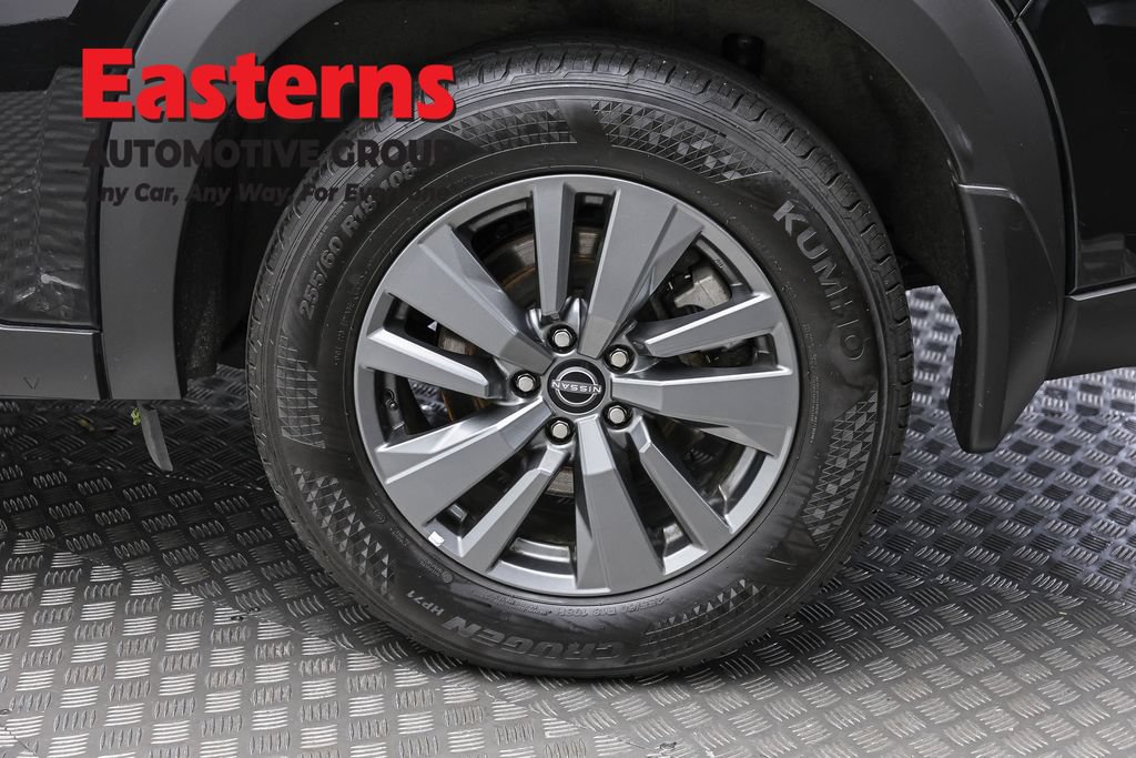 Used 2024 Nissan Pathfinder S AWD/4WD image 8