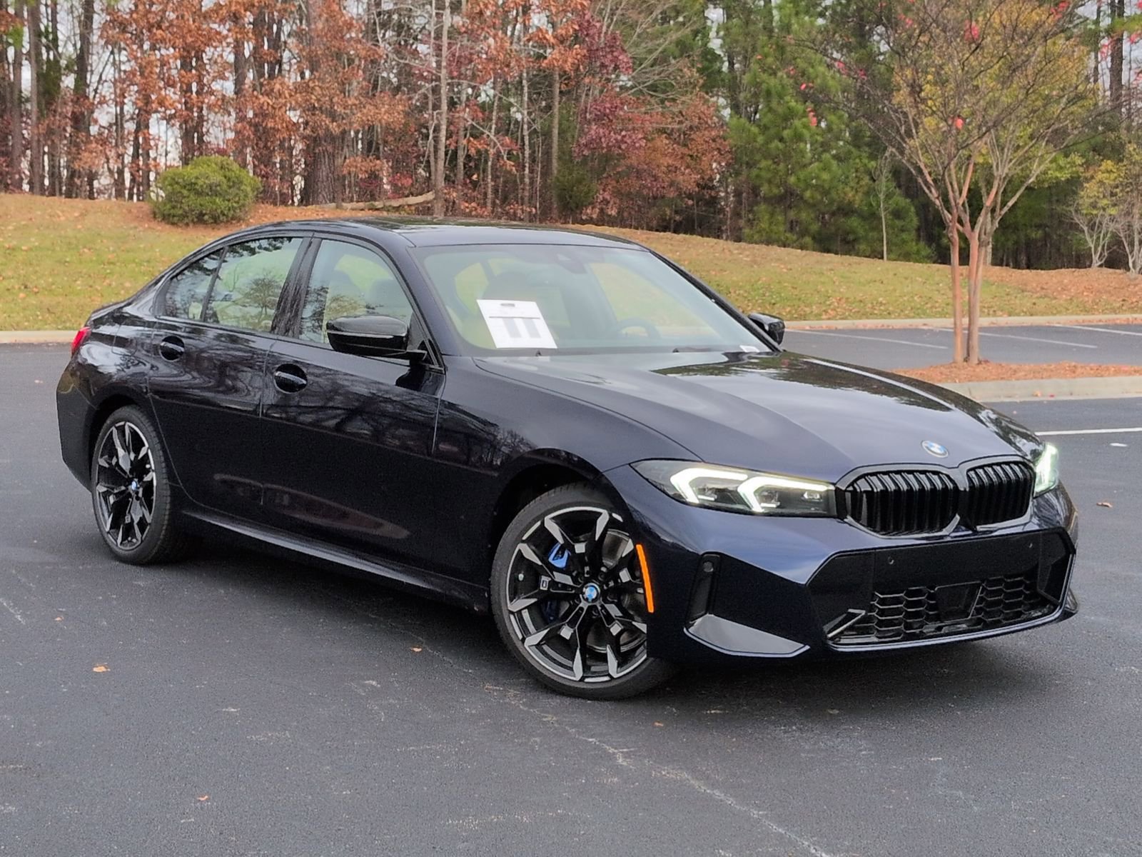 New 2026 BMW 330i Sedan w/ M Sport Package image 2