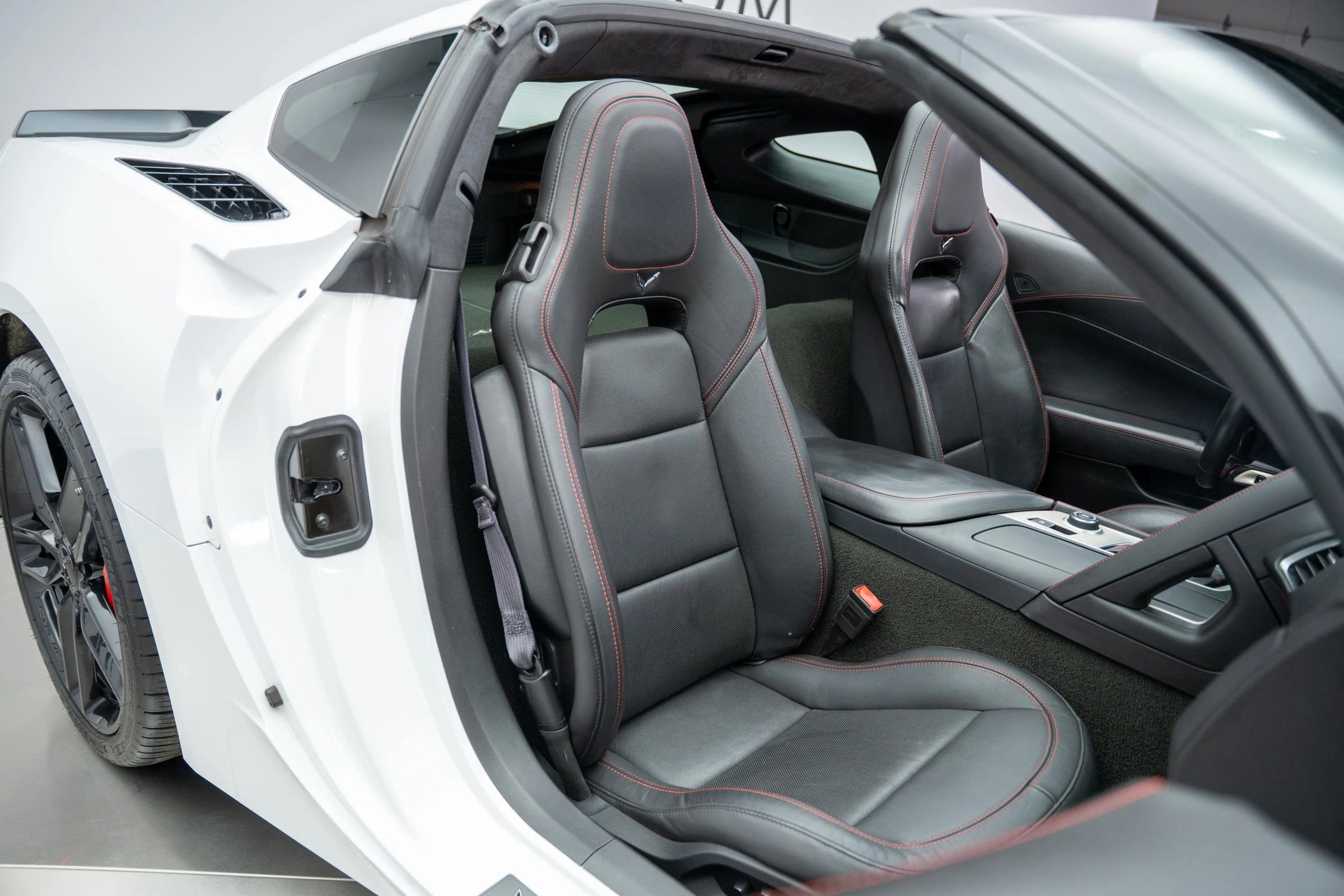 Used 2016 Chevrolet Corvette Stingray Coupe w/ 3LT Preferred Equipment Group image 31