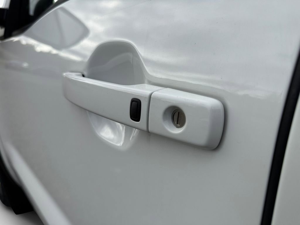 New 2026 Nissan Frontier PRO-4X w/ Pro-4x Convenience Package image 31