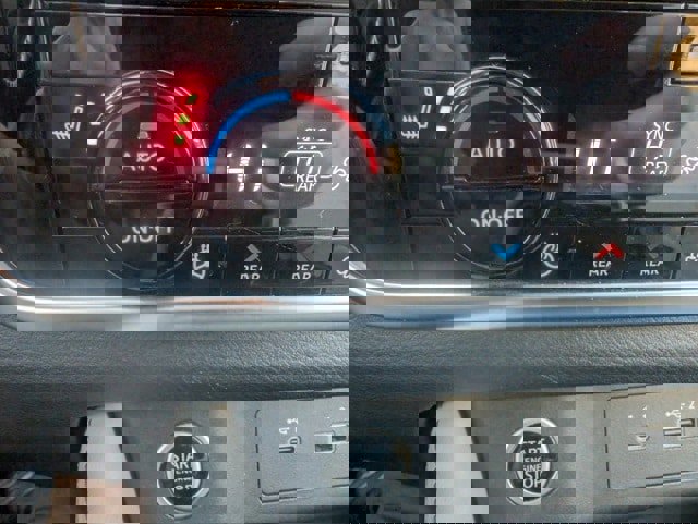 Used 2022 Nissan Rogue SL w/ SL Premium Package image 11