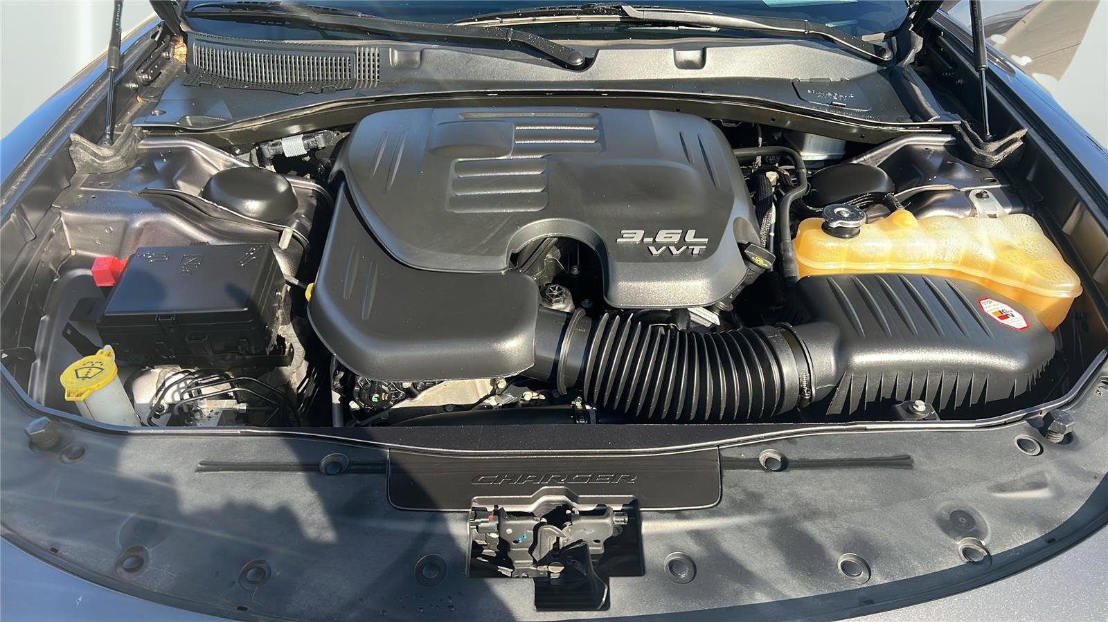 Used 2018 Dodge Charger GT image 21